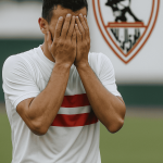 الدموع تتكلم “بكى في حضن المدرب!”.. تصرف مؤثر من نجم الزمالك يهز غرفة الملابس بعد ثلاثية الأهلي